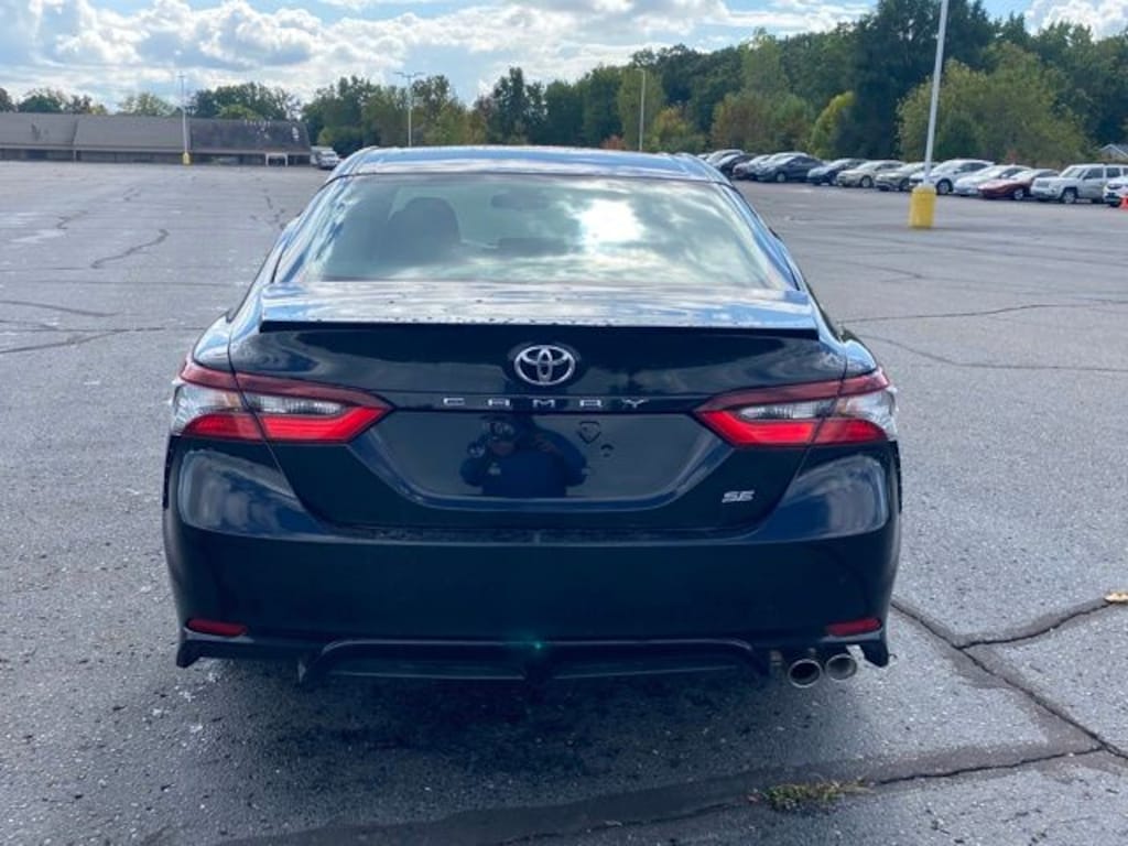 Used 2023 Toyota Camry SE Sedan