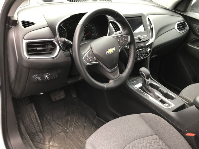 2024 Chevrolet Equinox LT photo 3