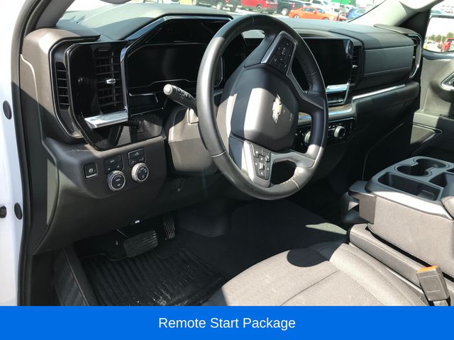 2025 Chevrolet Silverado 1500 LT photo 4