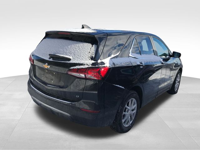 2024 Chevrolet Equinox LT photo 2