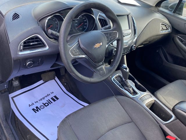 2018 Chevrolet Cruze LT photo 4