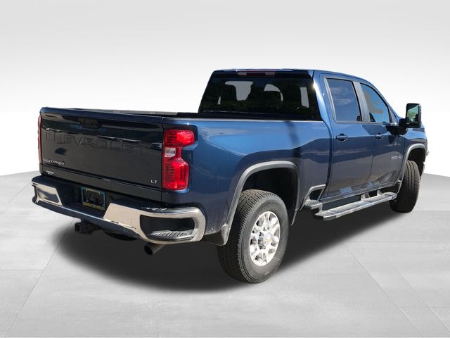 2022 Chevrolet Silverado 2500HD LT photo 2