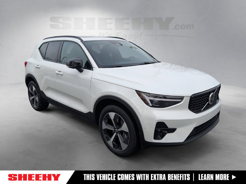 2026 Volvo XC40 B5 Plus AWD SUV