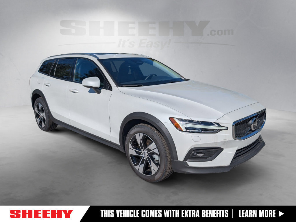 2026 Volvo V60 Cross Country B5 Plus AWD Wagon