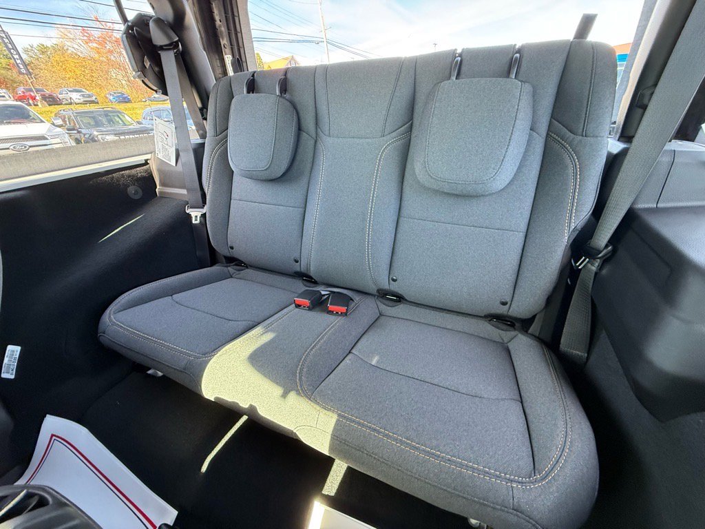2026 Jeep Wrangler 2-Door Sport - Photo 9