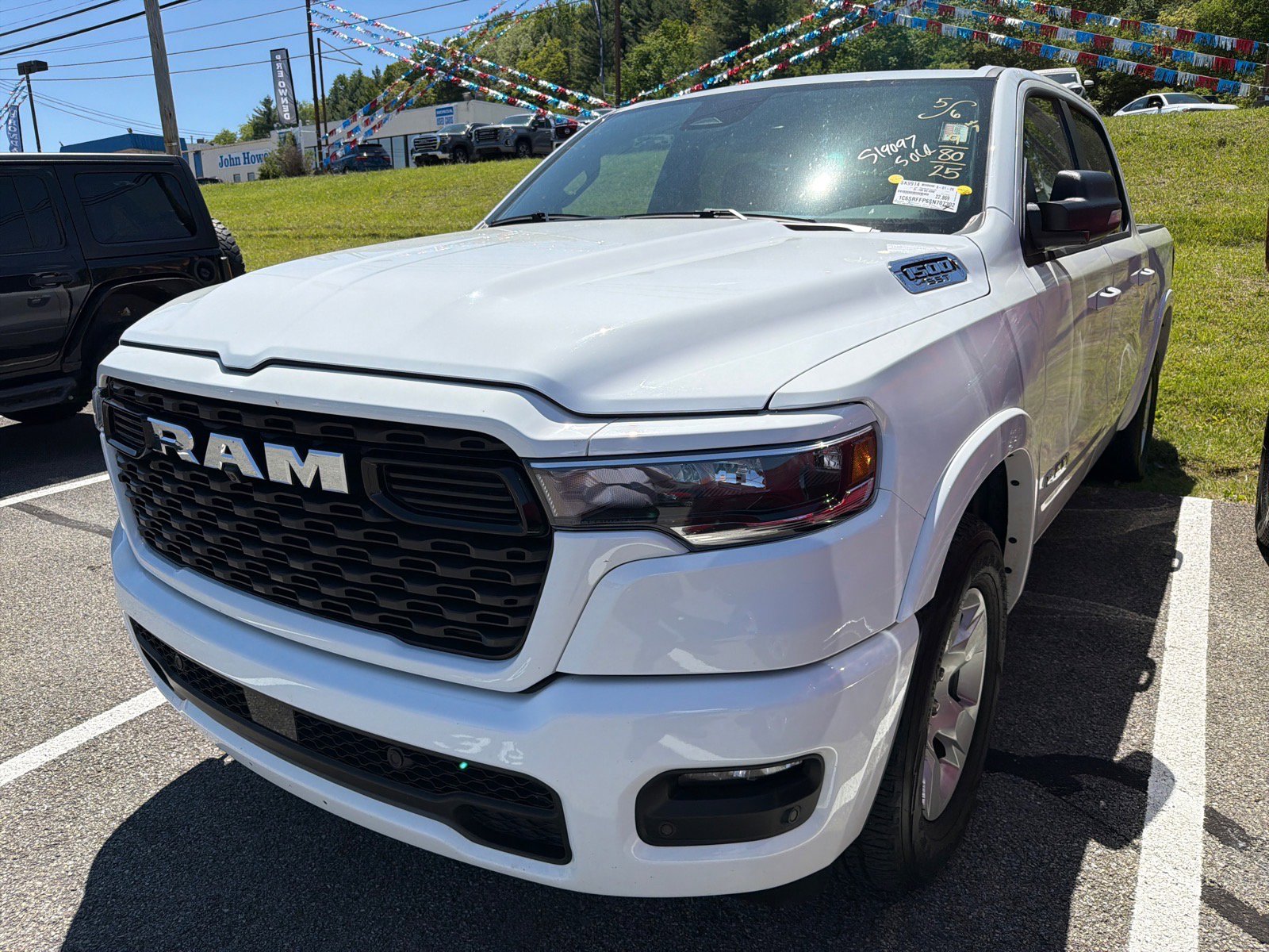 2025 RAM 1500 Big Horn/Lone Star 4x4 Crew Cab 5'7's photo