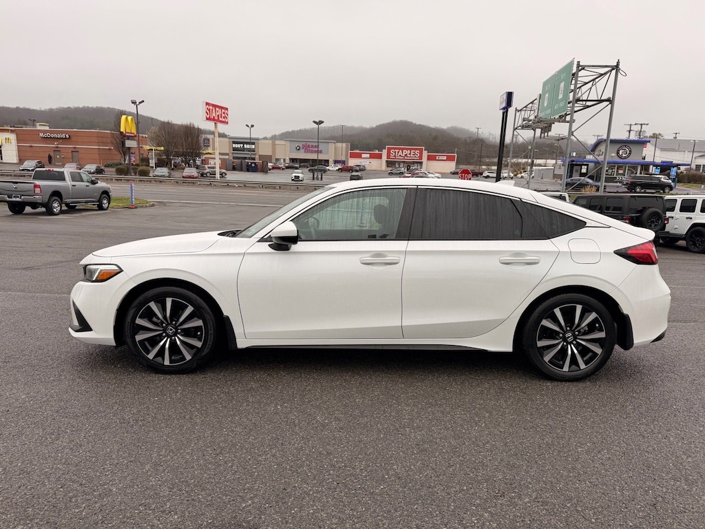 Used 2024 Honda Civic Hatchback EX-L EX-L CVT