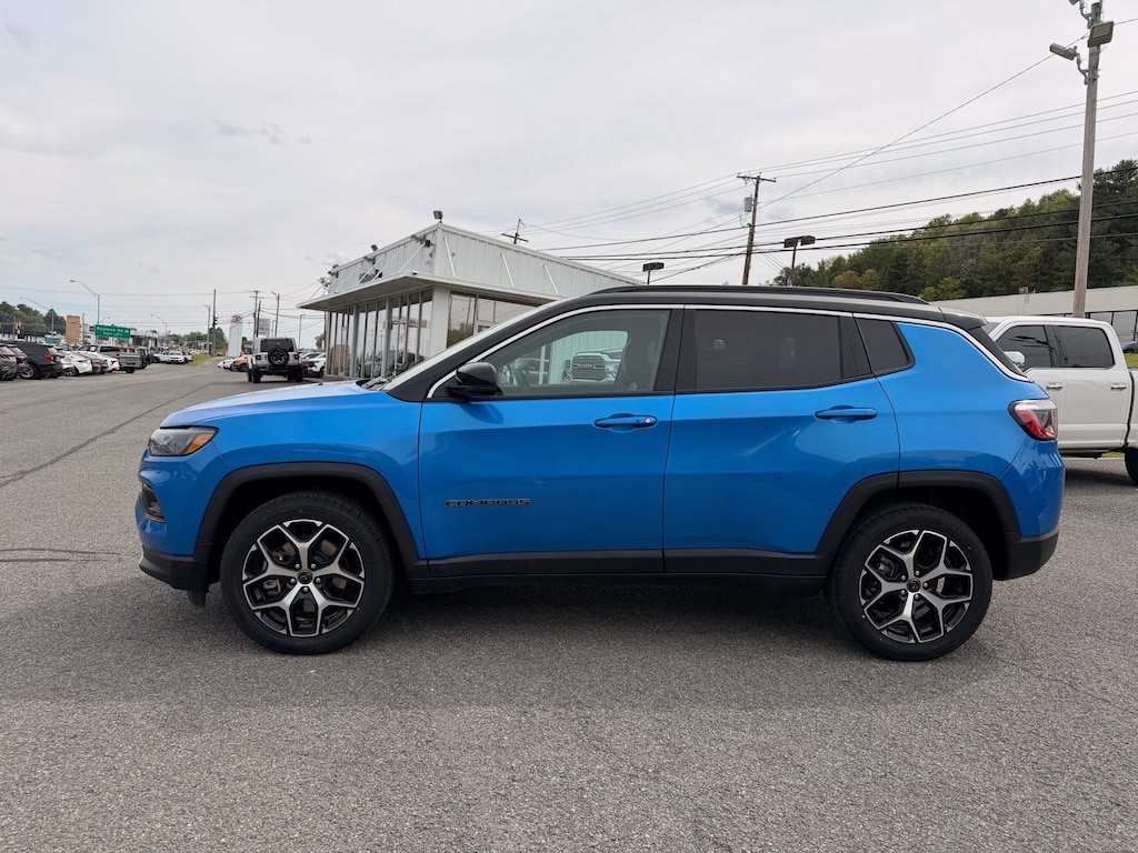 Used 2025 Jeep Compass Limited Limited 4x4