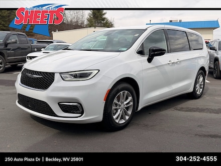 2026 Chrysler Pacifica SELECT Passenger Van