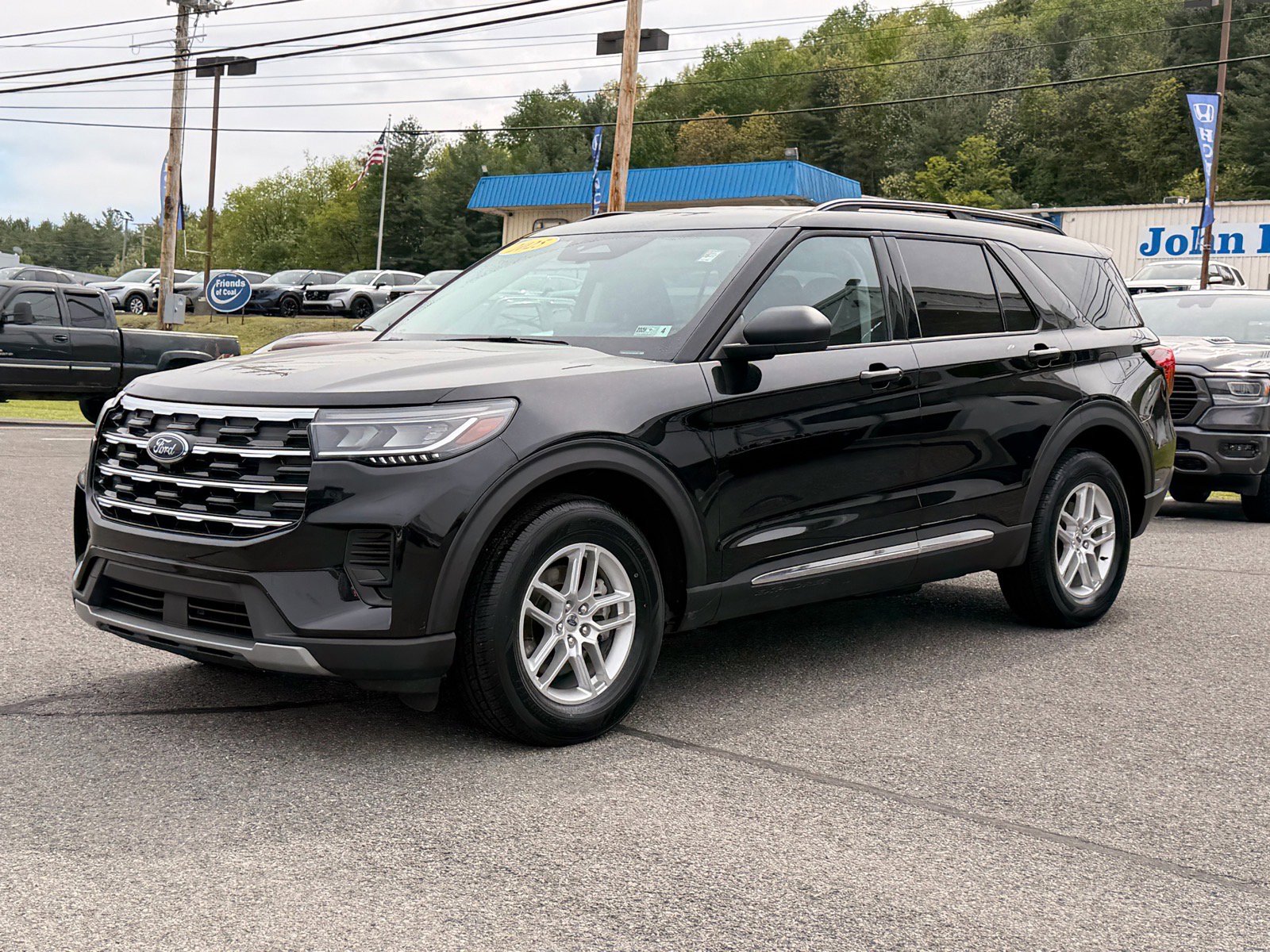 2025 Ford Explorer Active 4WD (PL535)'s photo