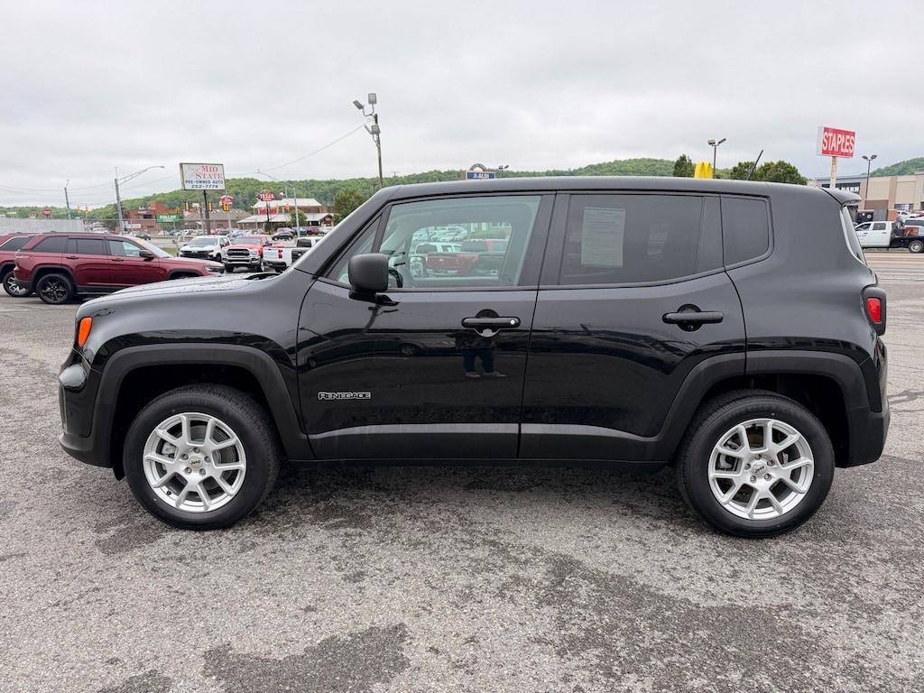 Used 2023 Jeep Renegade Latitude Latitude 4x4