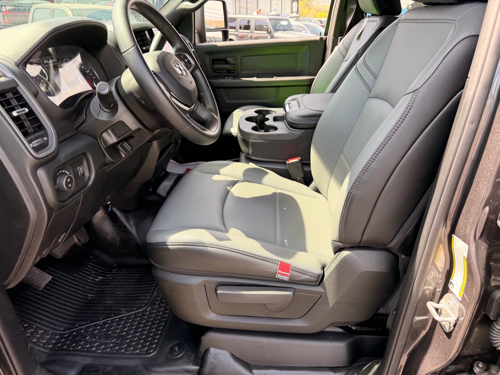 2026 RAM 2500 Tradesman - Photo 9