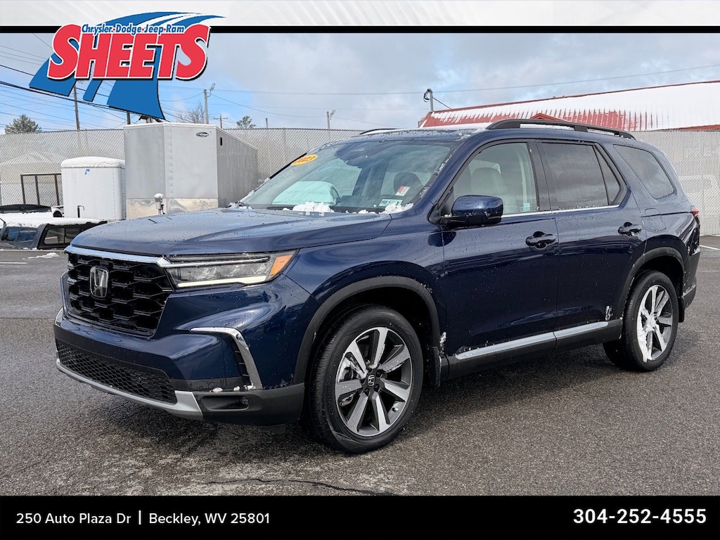 Used 2023 Honda Pilot Touring Touring AWD