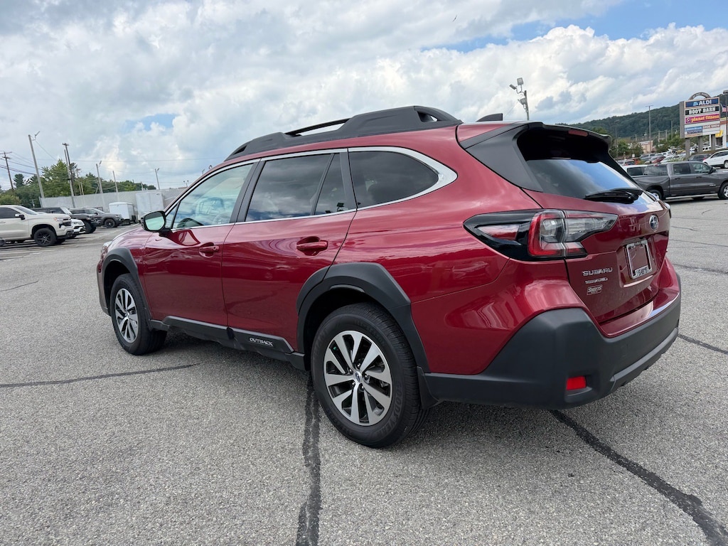 Used 2024 Subaru Outback Premium Premium AWD