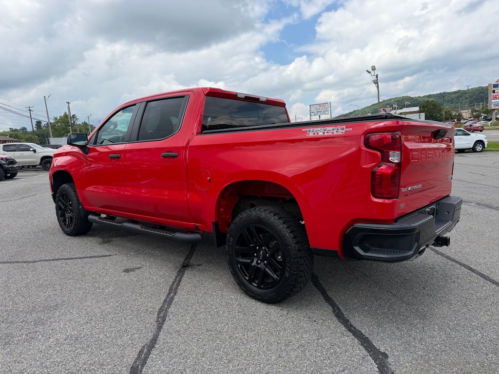 Used 2024 Chevrolet Silverado 1500 Custom Trail Boss 4WD Crew Cab 147 Custom Trail Boss
