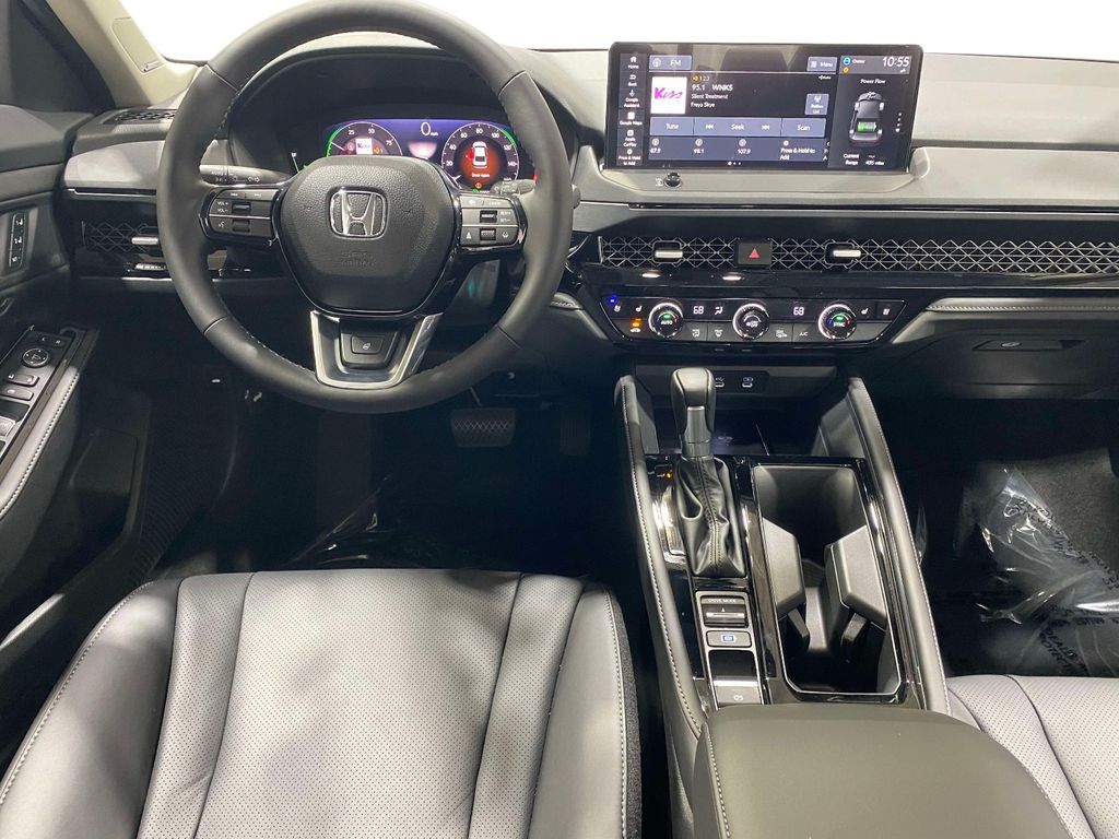 2026 Honda Accord Hybrid Touring - Photo 10
