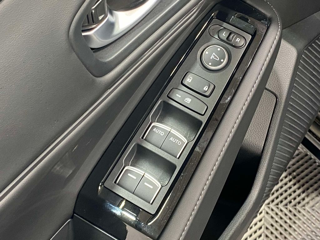 2026 Honda Accord Hybrid Touring - Photo 19