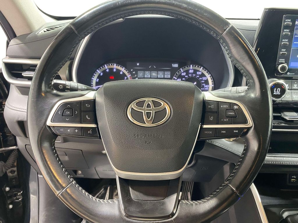 2022 Toyota Highlander XLE - Photo 22