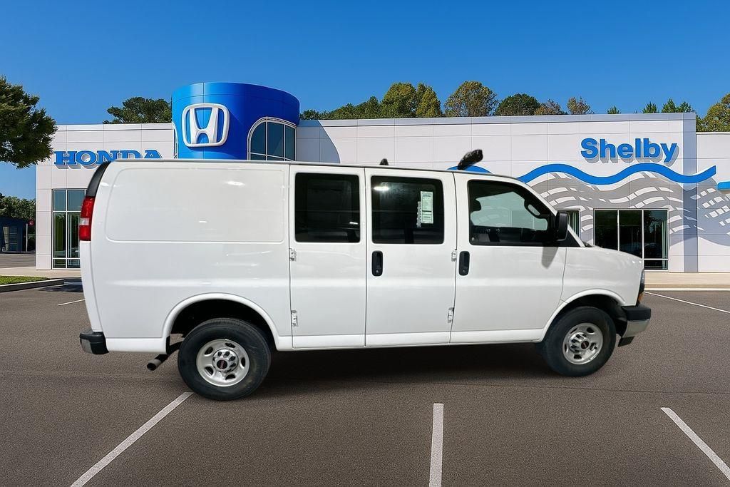 2024 GMC Savana Cargo Work Van - Photo 8