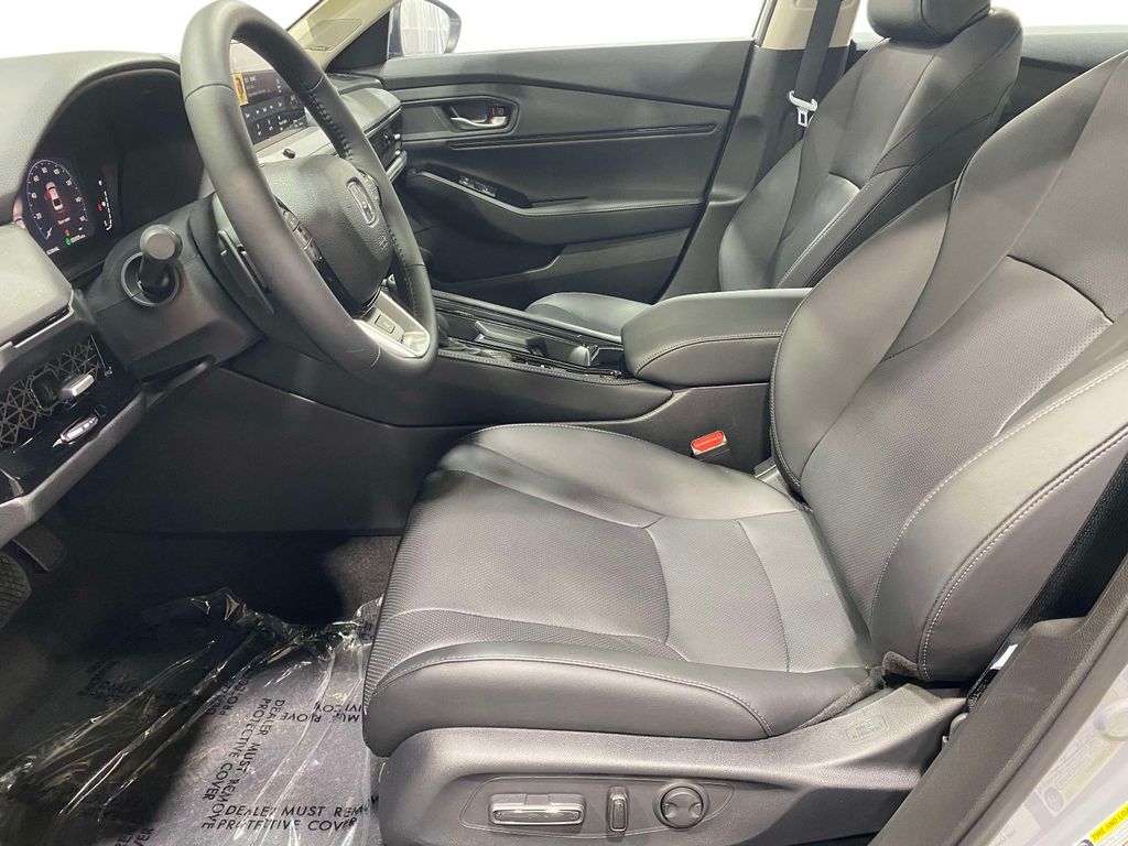 2026 Honda Accord Hybrid Touring - Photo 16
