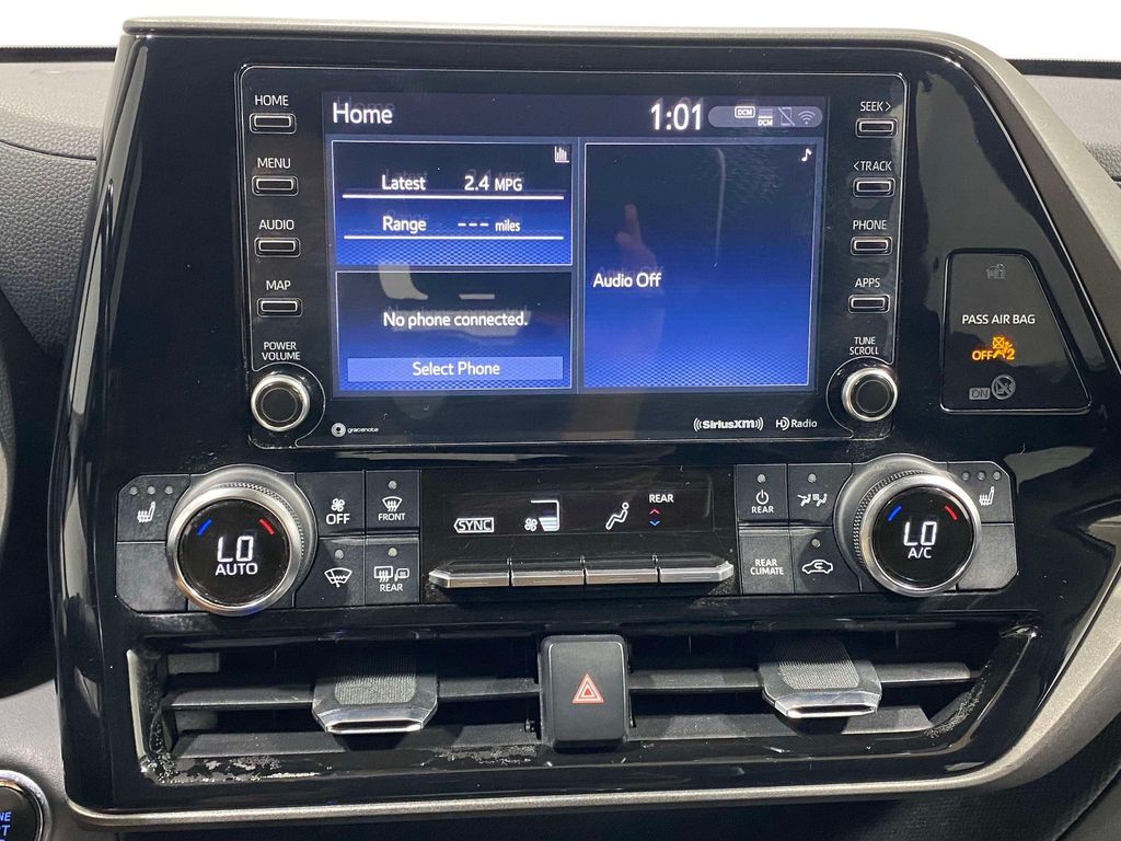 2022 Toyota Highlander XLE - Photo 29