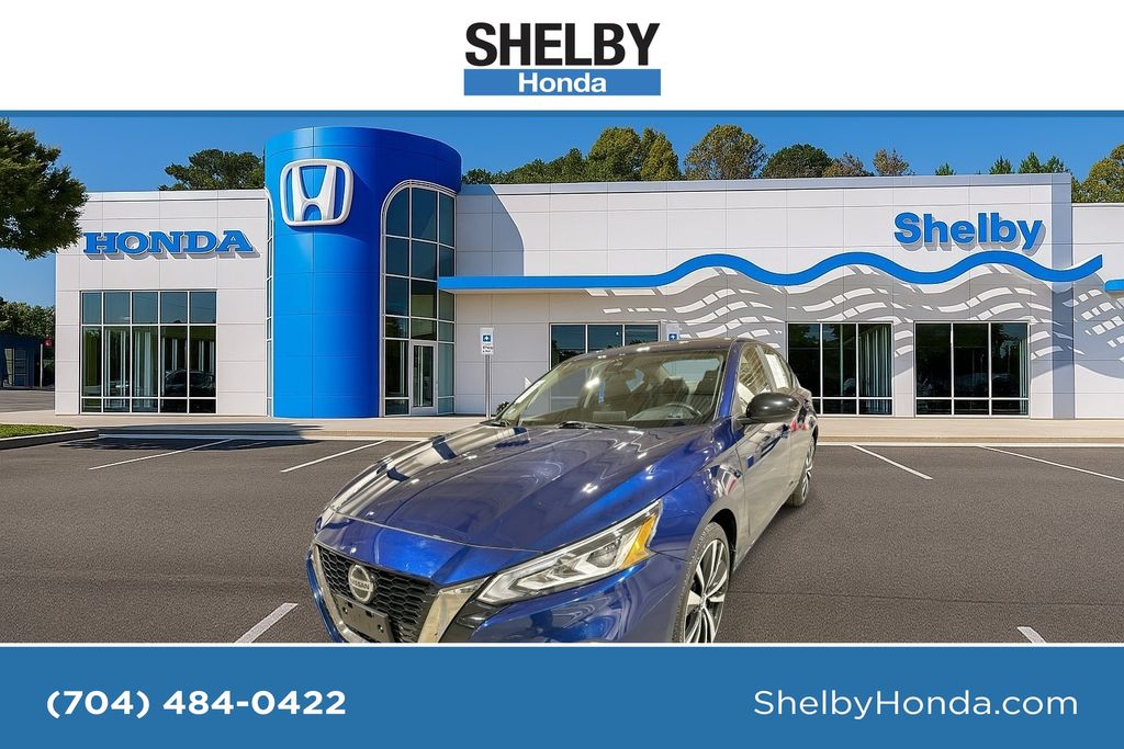 2022 Nissan Altima SR