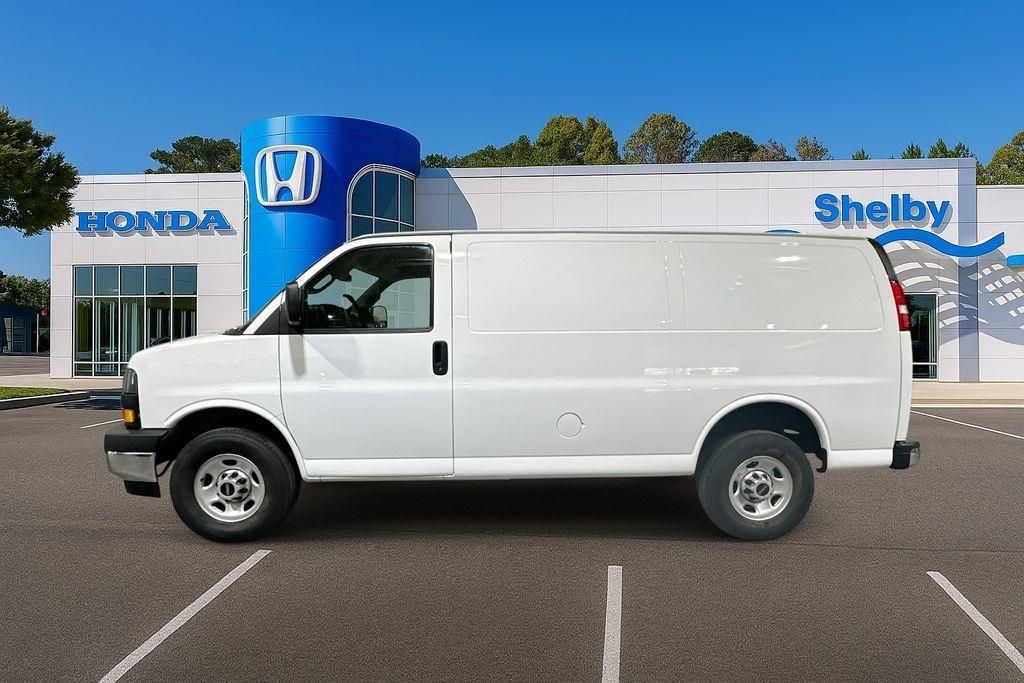 2024 GMC Savana Cargo Work Van - Photo 4