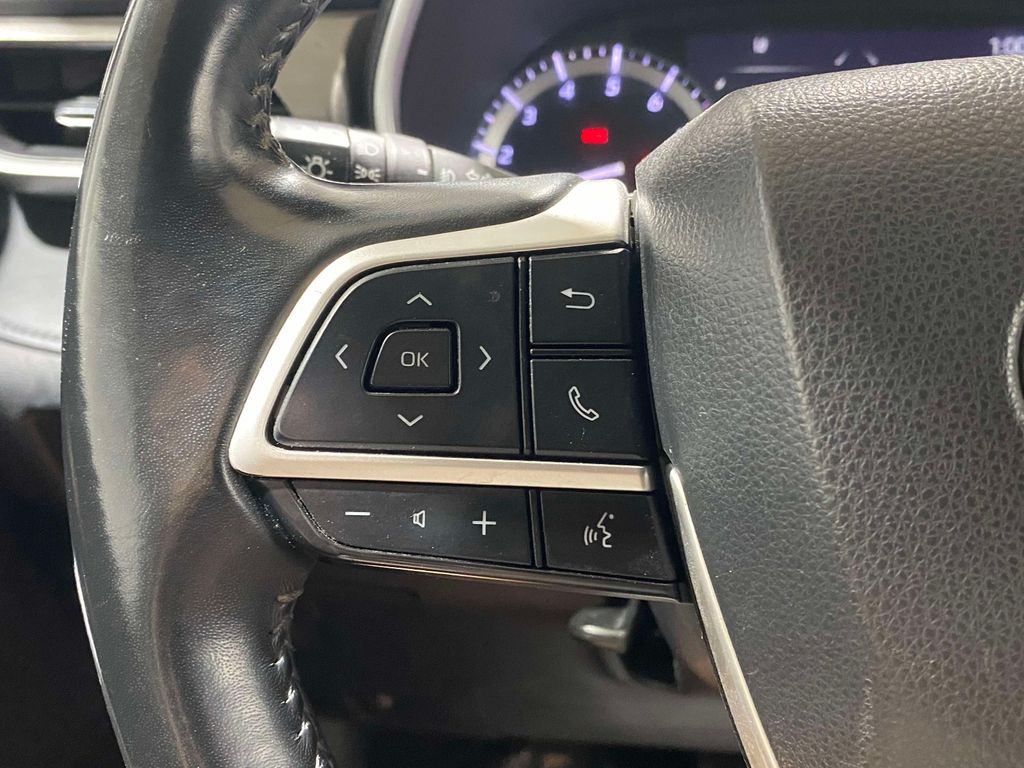 2022 Toyota Highlander XLE - Photo 23