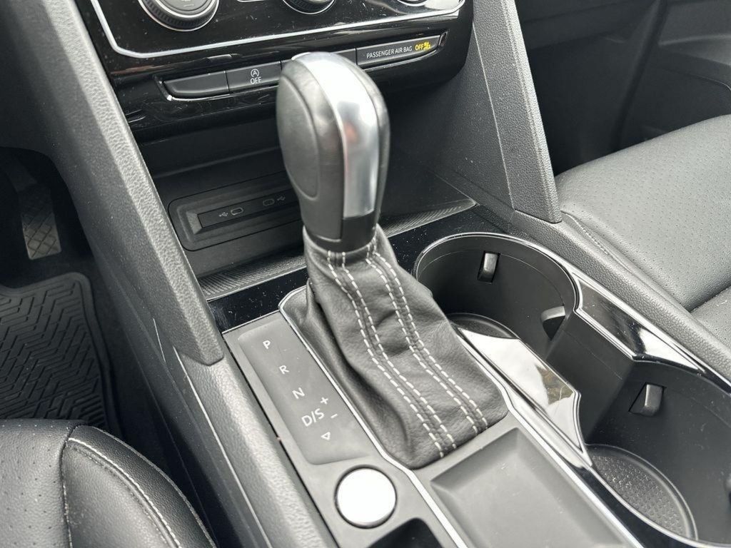 2023 Volkswagen Atlas SE w/Tech - Photo 20