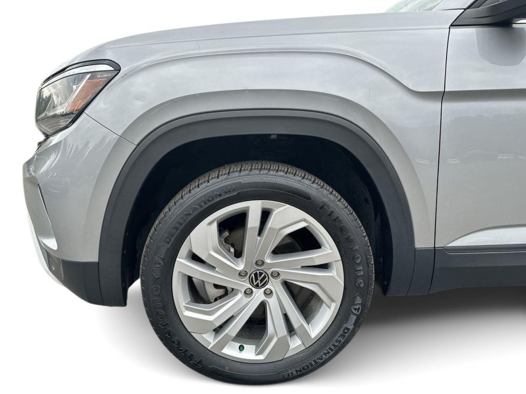 2023 Volkswagen Atlas SE w/Tech - Photo 18