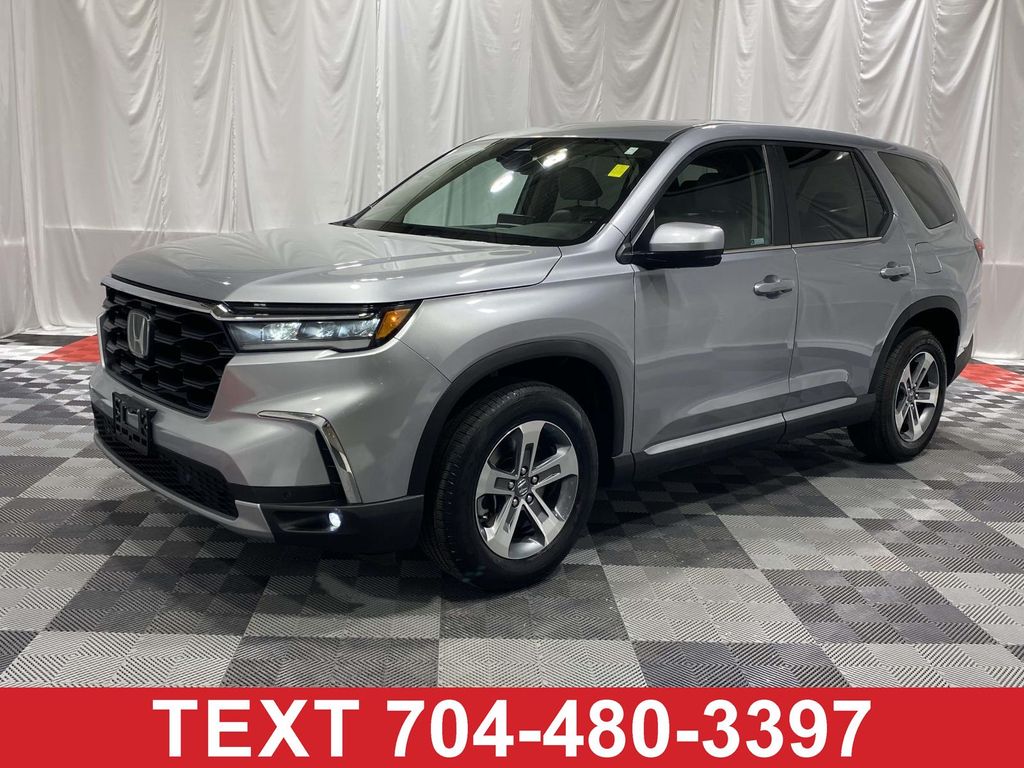 2023 Honda Pilot EX-L 8-Occupant AWD's photo