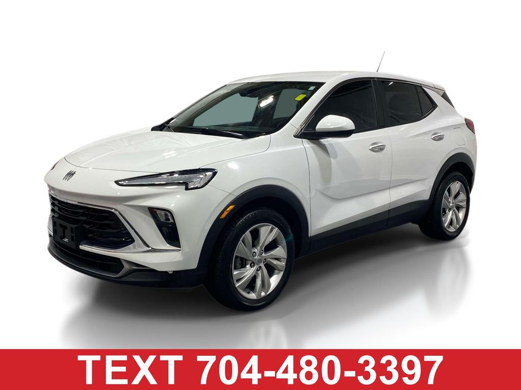 2024 Buick Encore GX Preferred's photo