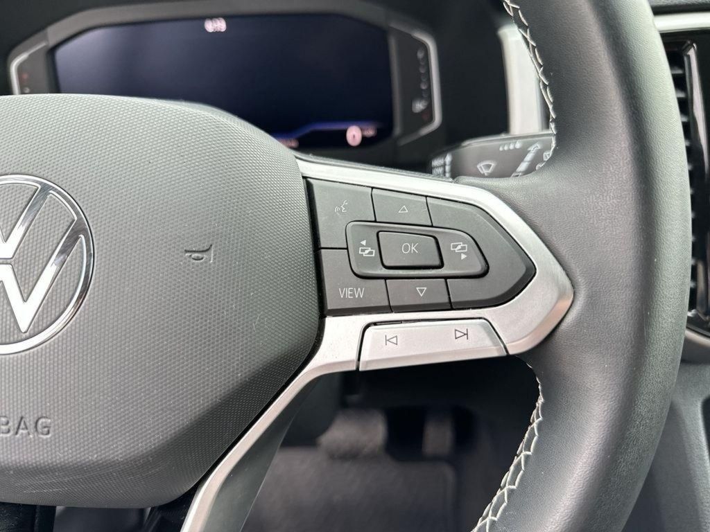 2023 Volkswagen Atlas SE w/Tech - Photo 31