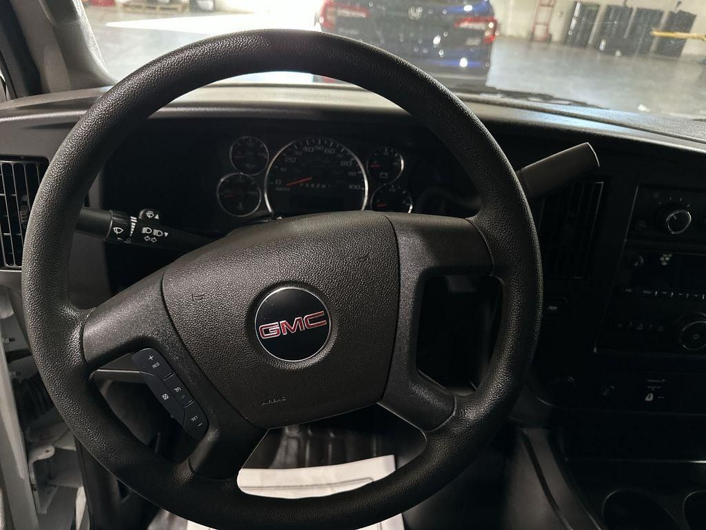 2024 GMC Savana Cargo Work Van - Photo 10