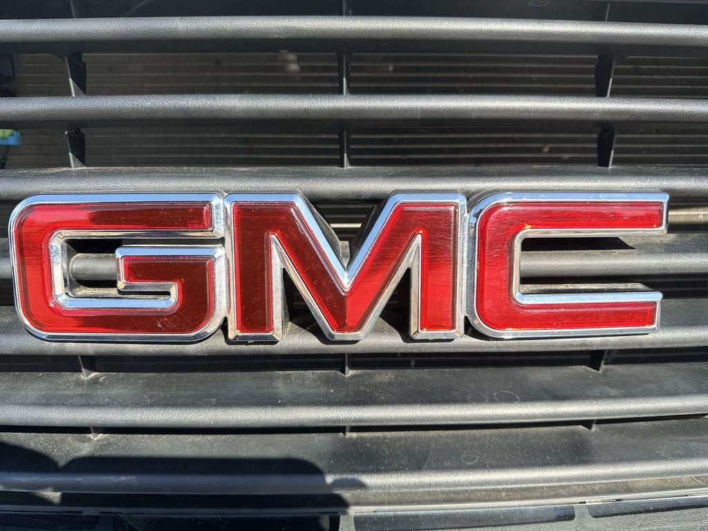 2024 GMC Savana Cargo Work Van - Photo 24