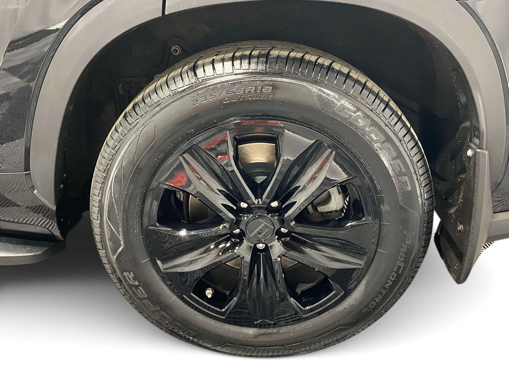 2022 Toyota Highlander XLE - Photo 7