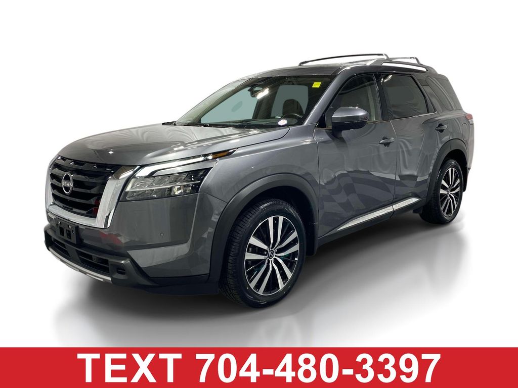 2023 Nissan Pathfinder Platinum 4WD's photo