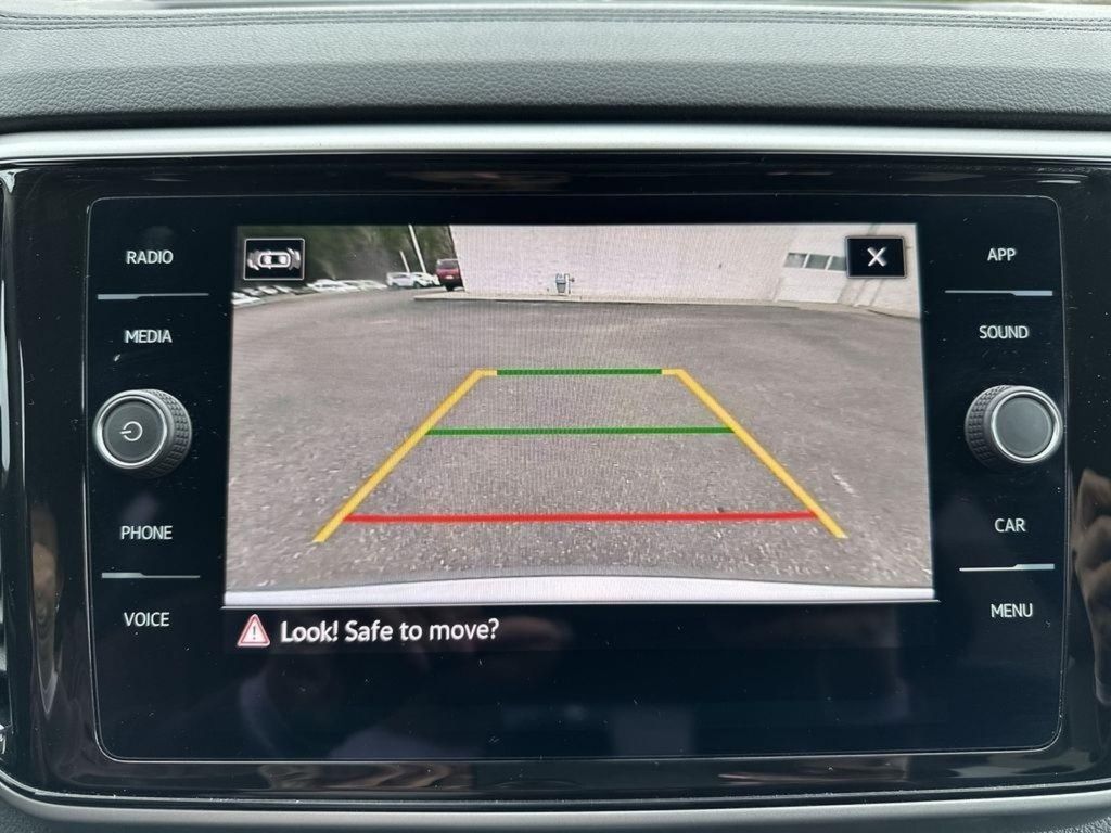 2023 Volkswagen Atlas SE w/Tech - Photo 22