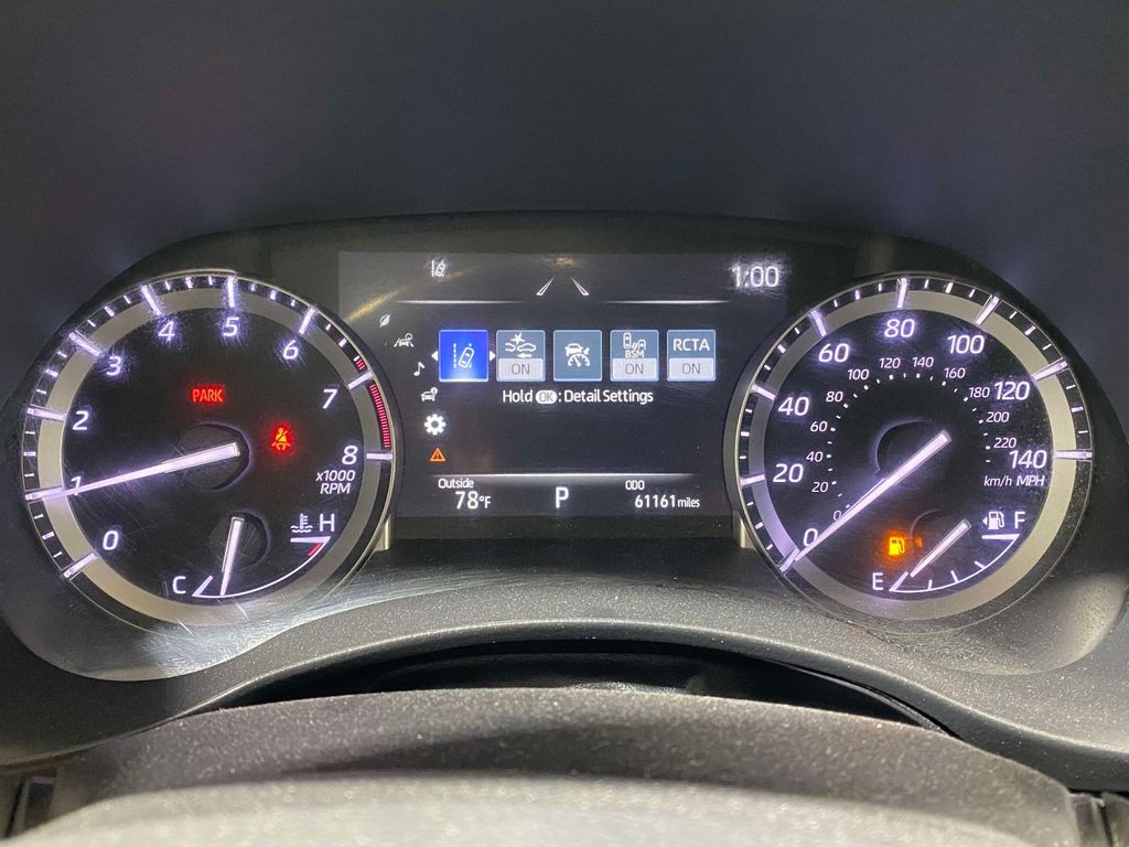 2022 Toyota Highlander XLE - Photo 28