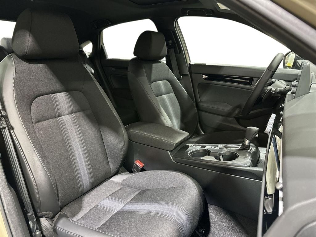 2026 Honda Civic Hatchback Sport - Photo 24