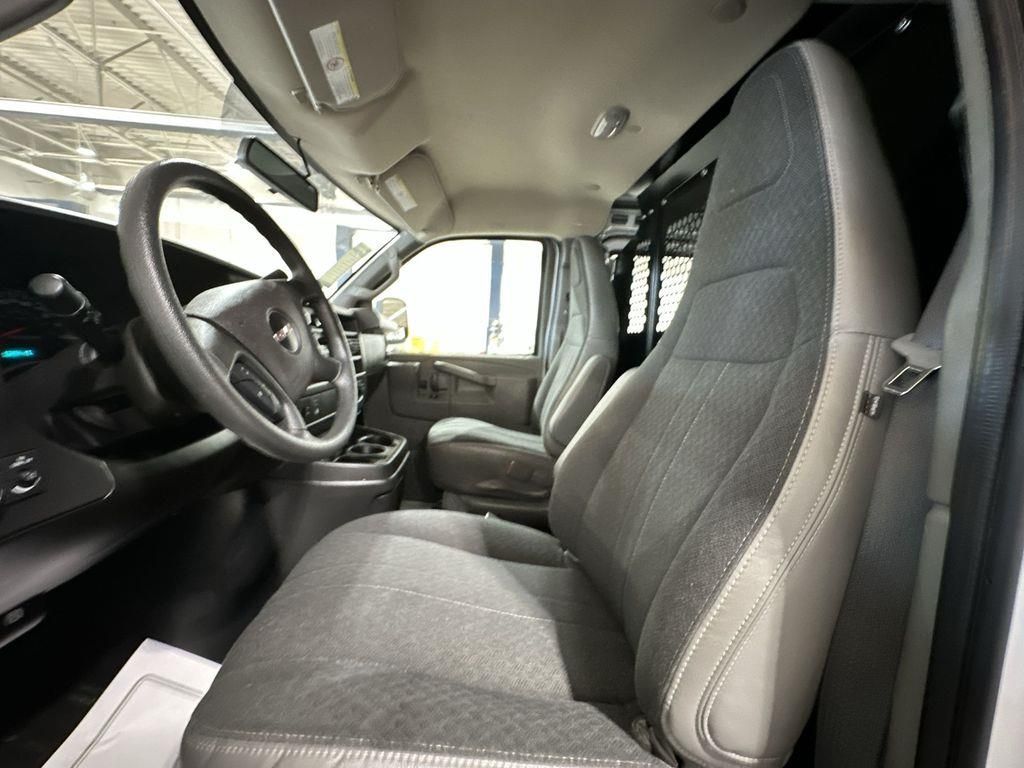 2024 GMC Savana Cargo Work Van - Photo 12
