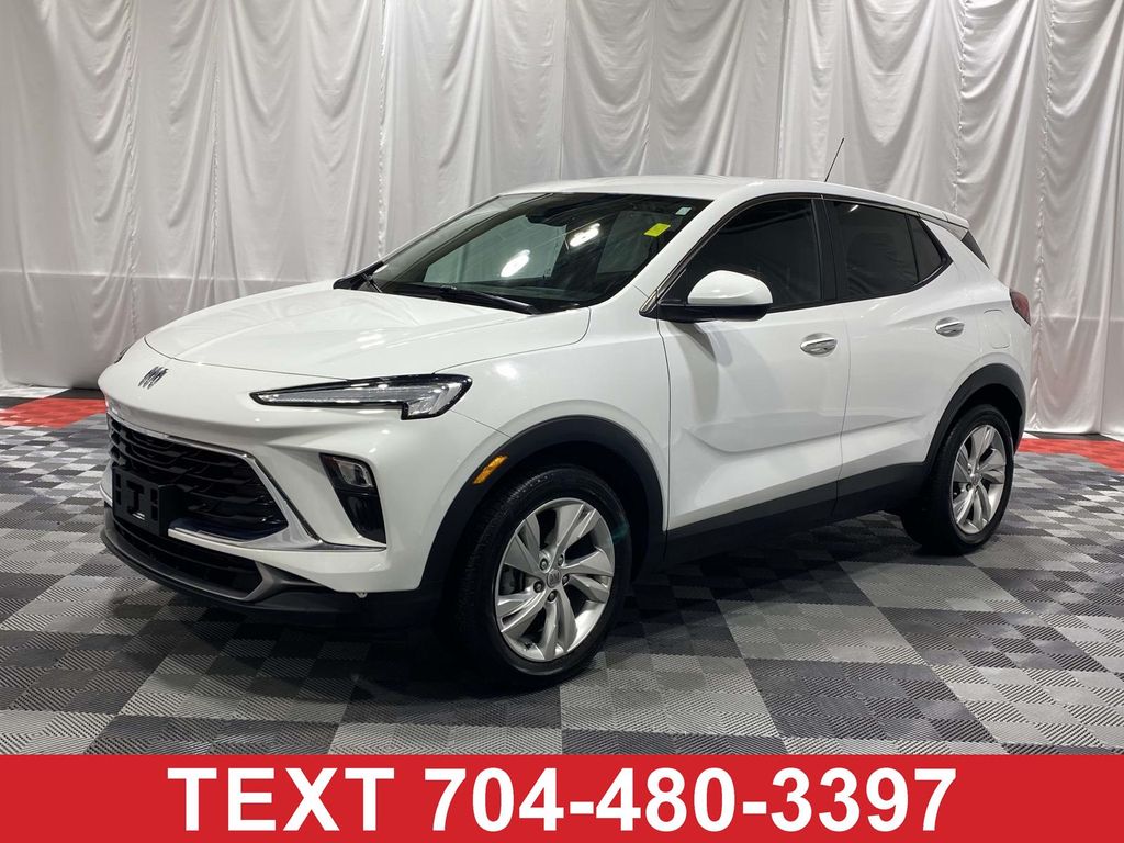 2024 Buick Encore GX Preferred's photo