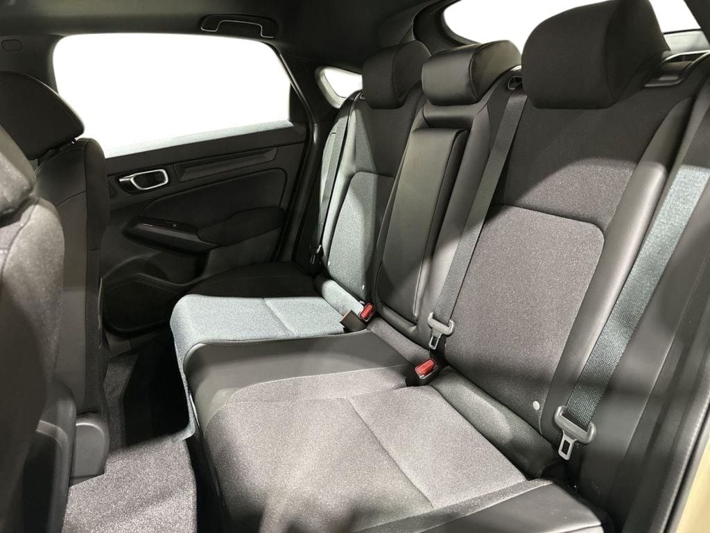 2026 Honda Civic Hatchback Sport - Photo 23