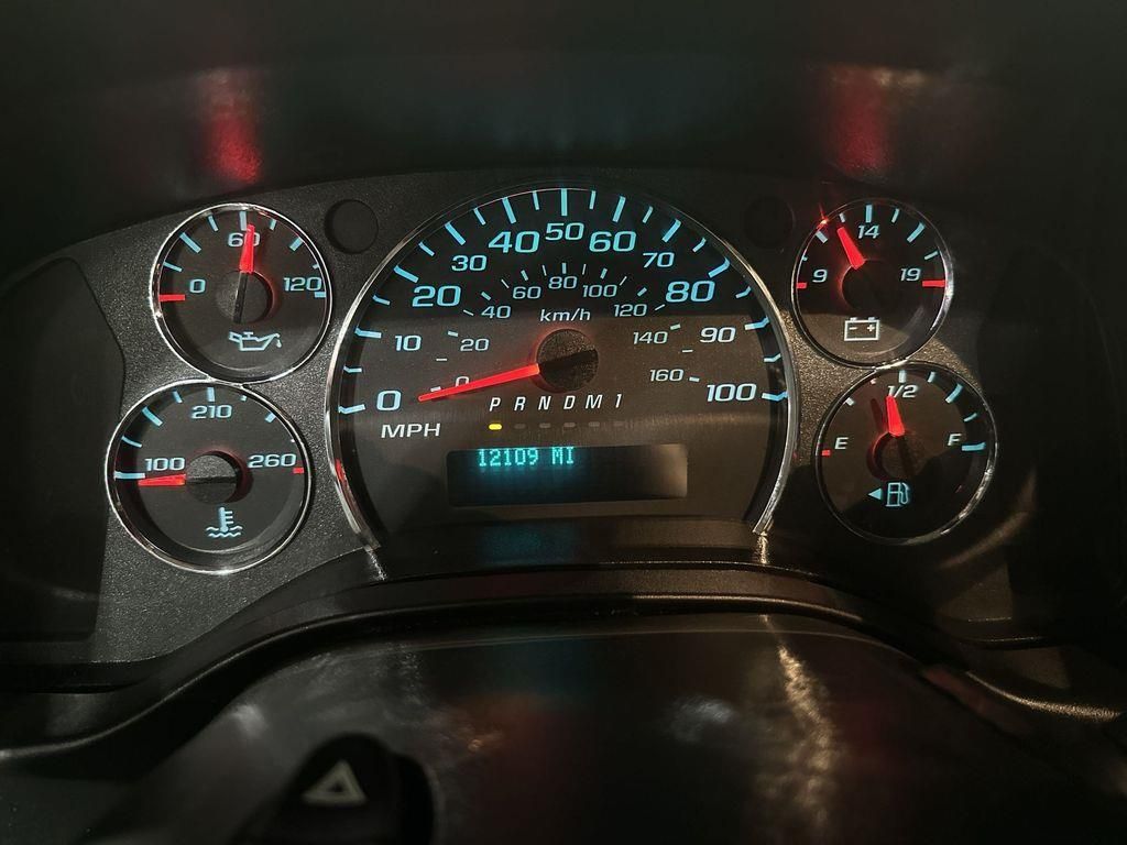 2024 GMC Savana Cargo Work Van - Photo 9