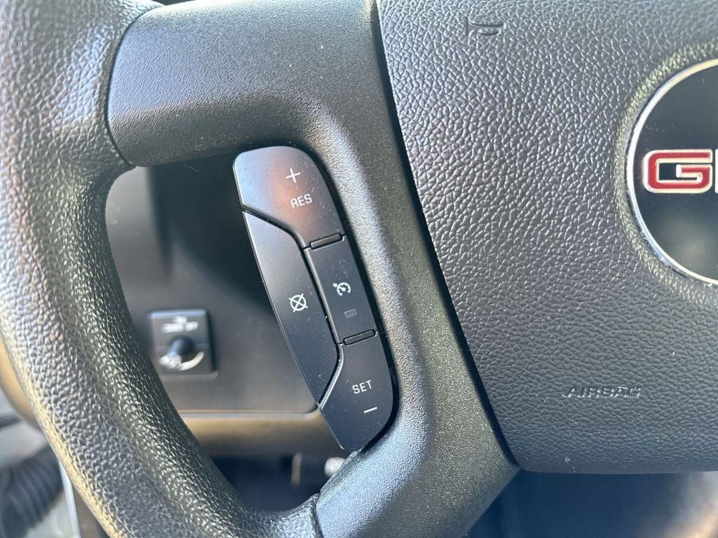 2024 GMC Savana Cargo Work Van - Photo 27