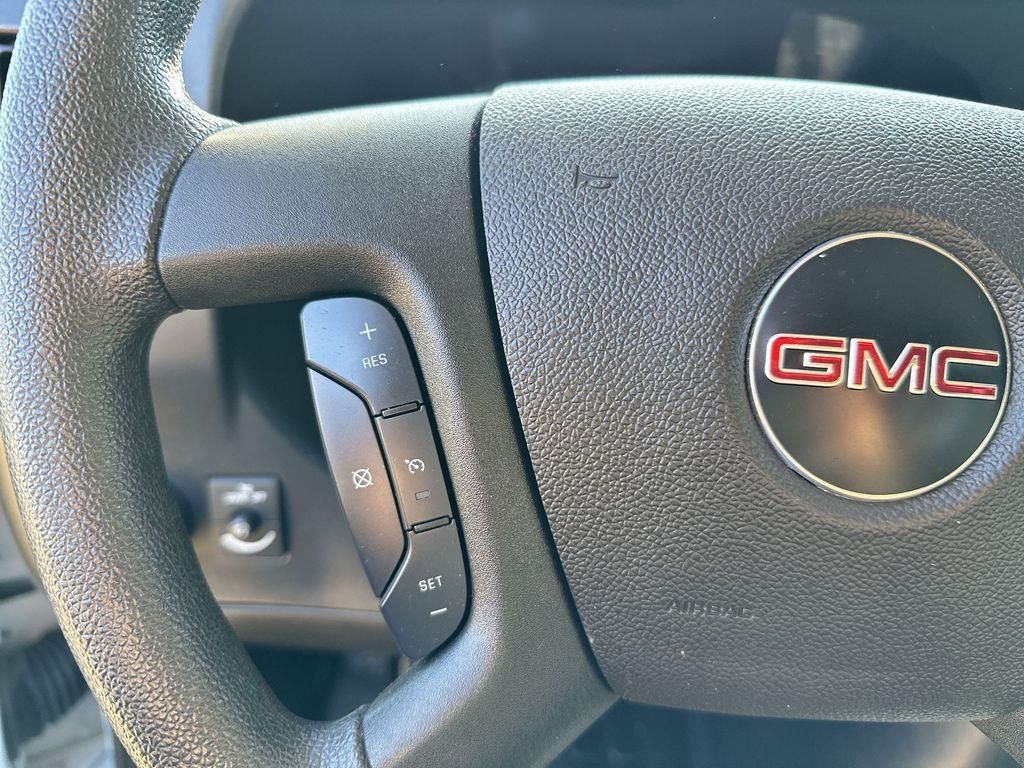2024 GMC Savana Cargo Work Van - Photo 27