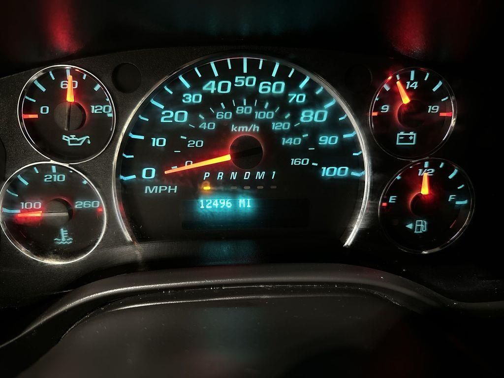 2024 GMC Savana Cargo Work Van - Photo 9