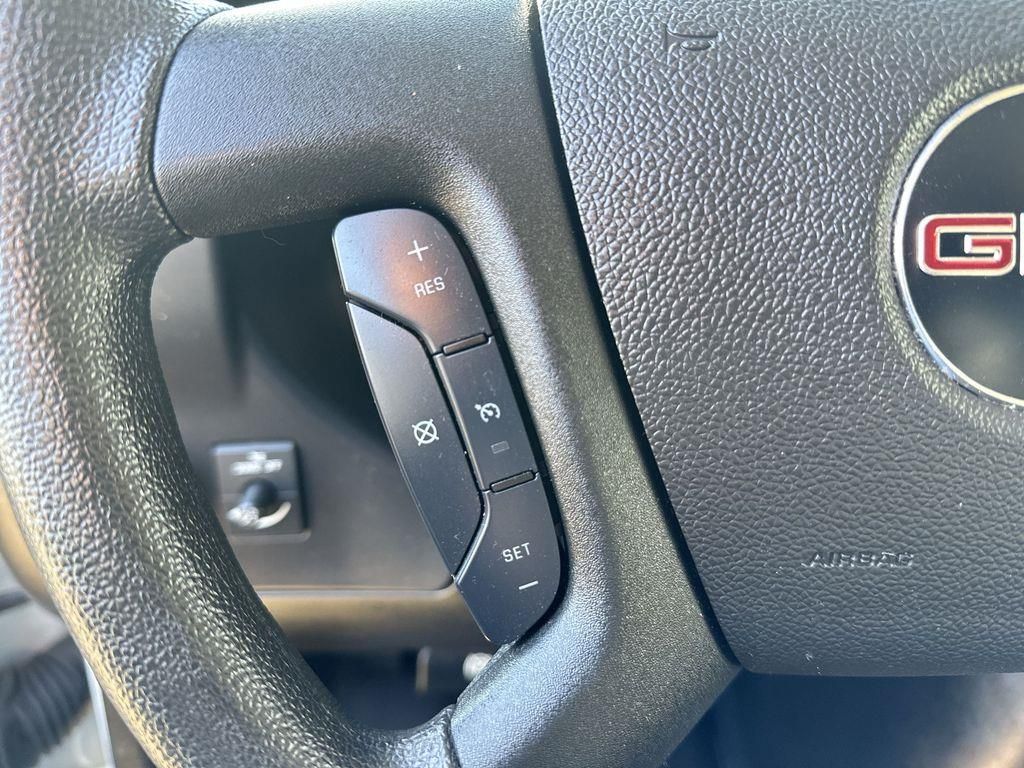 2024 GMC Savana Cargo Work Van - Photo 27