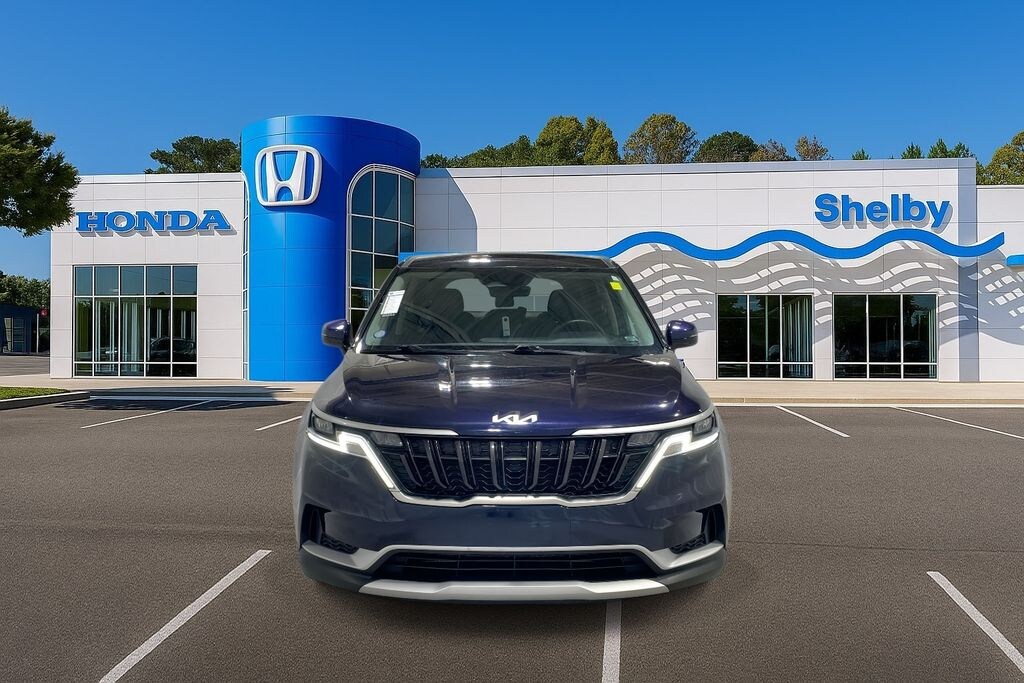 Used 2024 Kia Carnival LX MPV