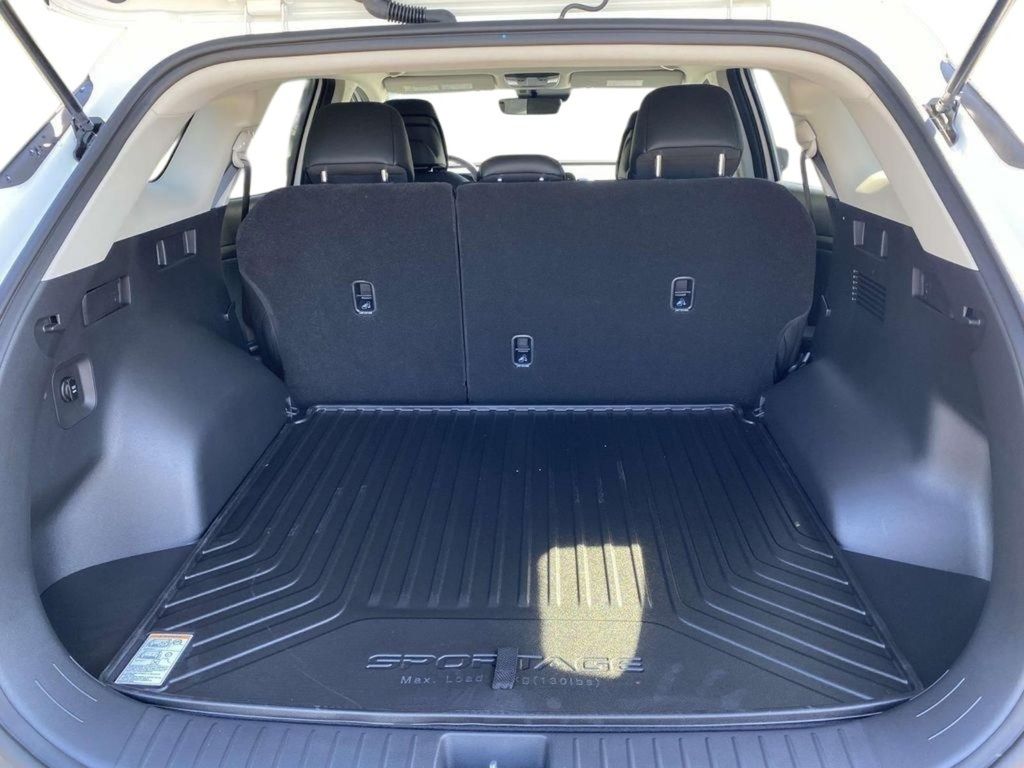 2025 Kia Sportage EX Hybrid - Photo 28